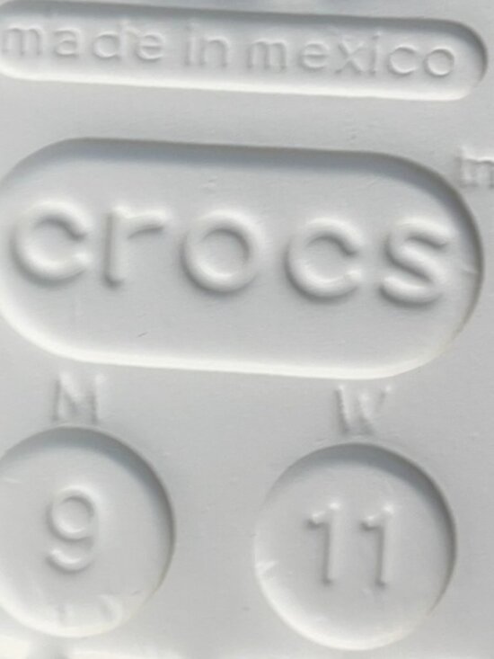 Crocs Classic Clog Mens Size 9 White Beach Walking Outdoor Slip On Sandals
